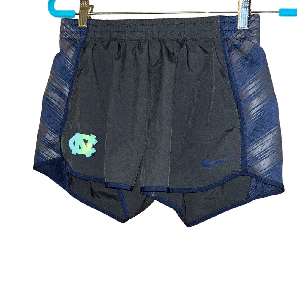 𝅺Women nike North Carolina tarheels nc blue running shorts size small